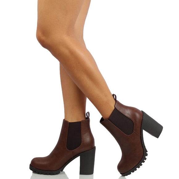 Brown Chelsea Pull on Tab Lug Block Ankle - Picture 8 of 8